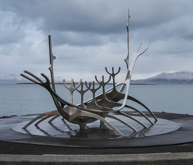 Iceland; Ísland; Исландия