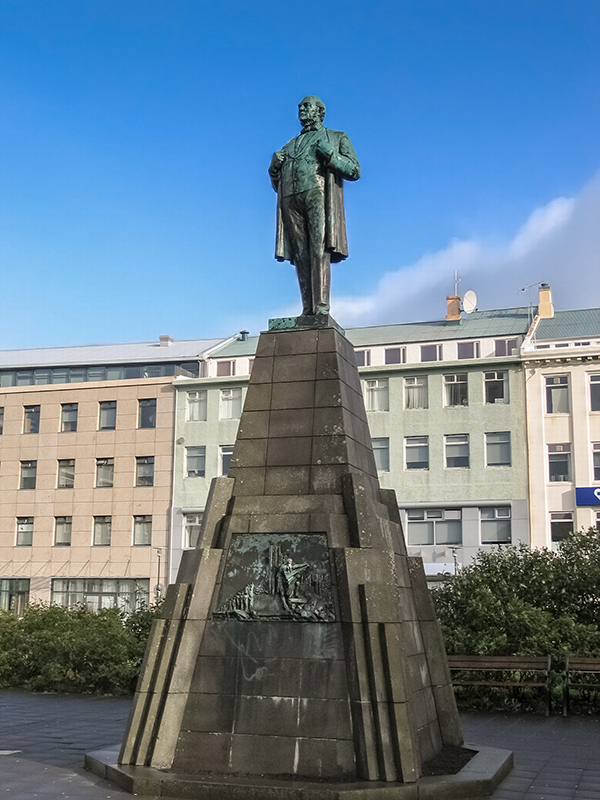 Iceland; Ísland; Исландия