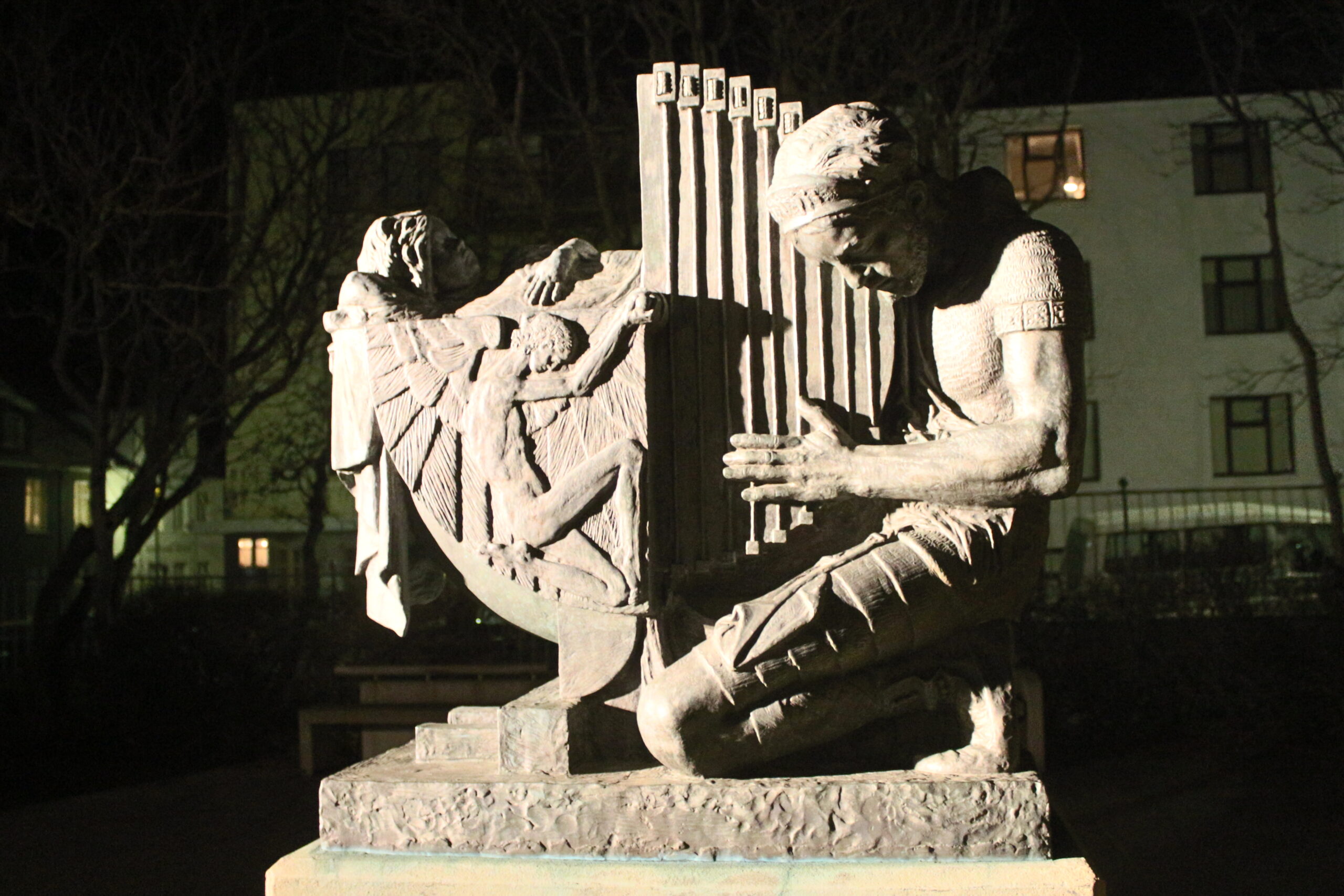 Исландия: Суртур два раза не предупреждает!Мне снится пепел!