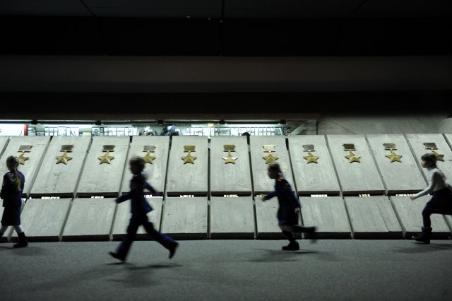 Россия и Исландия готовы подписать соглашение об усыновленииесли не помешают ихтиандертальцы