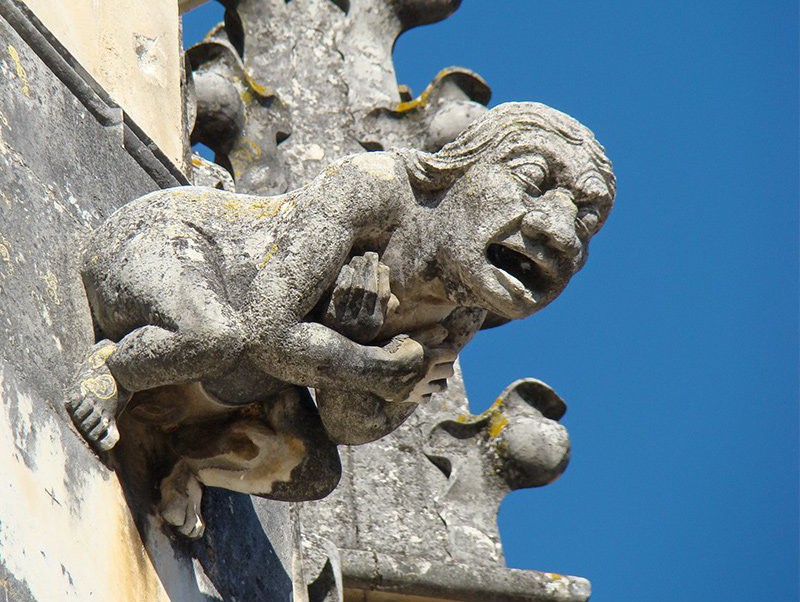 Восход и закат христианстваПортугалия: «Артек» для глобалистов