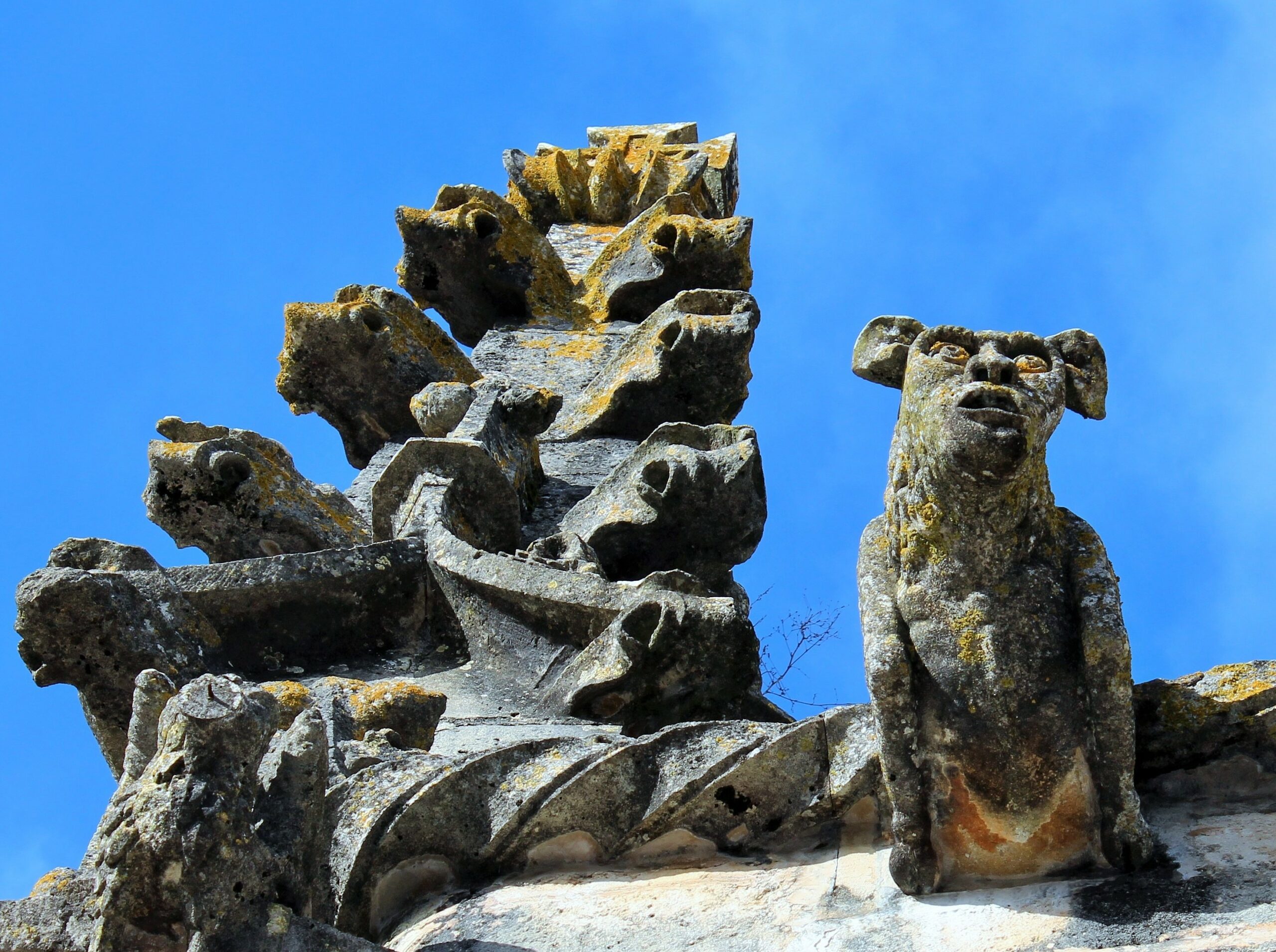 А на окне наличники, а за окном язычники…Хильмар Ёрн Хильмарсон