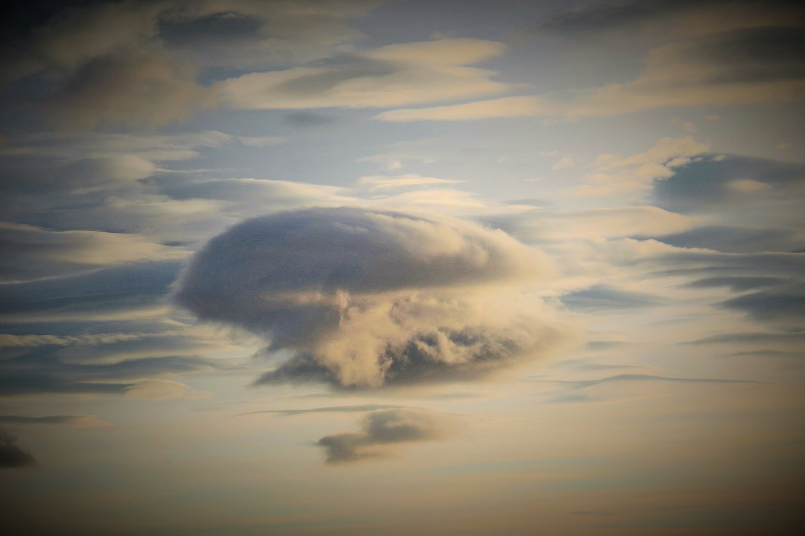 Властелин НесаЛох-Несс в Исландии