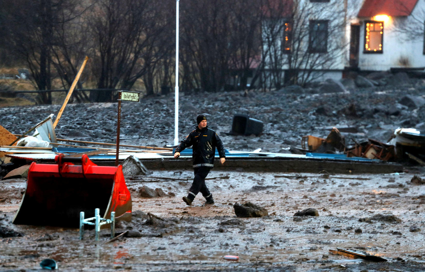 Оползни сошли на город из сериала «Капкан»Хроника событий