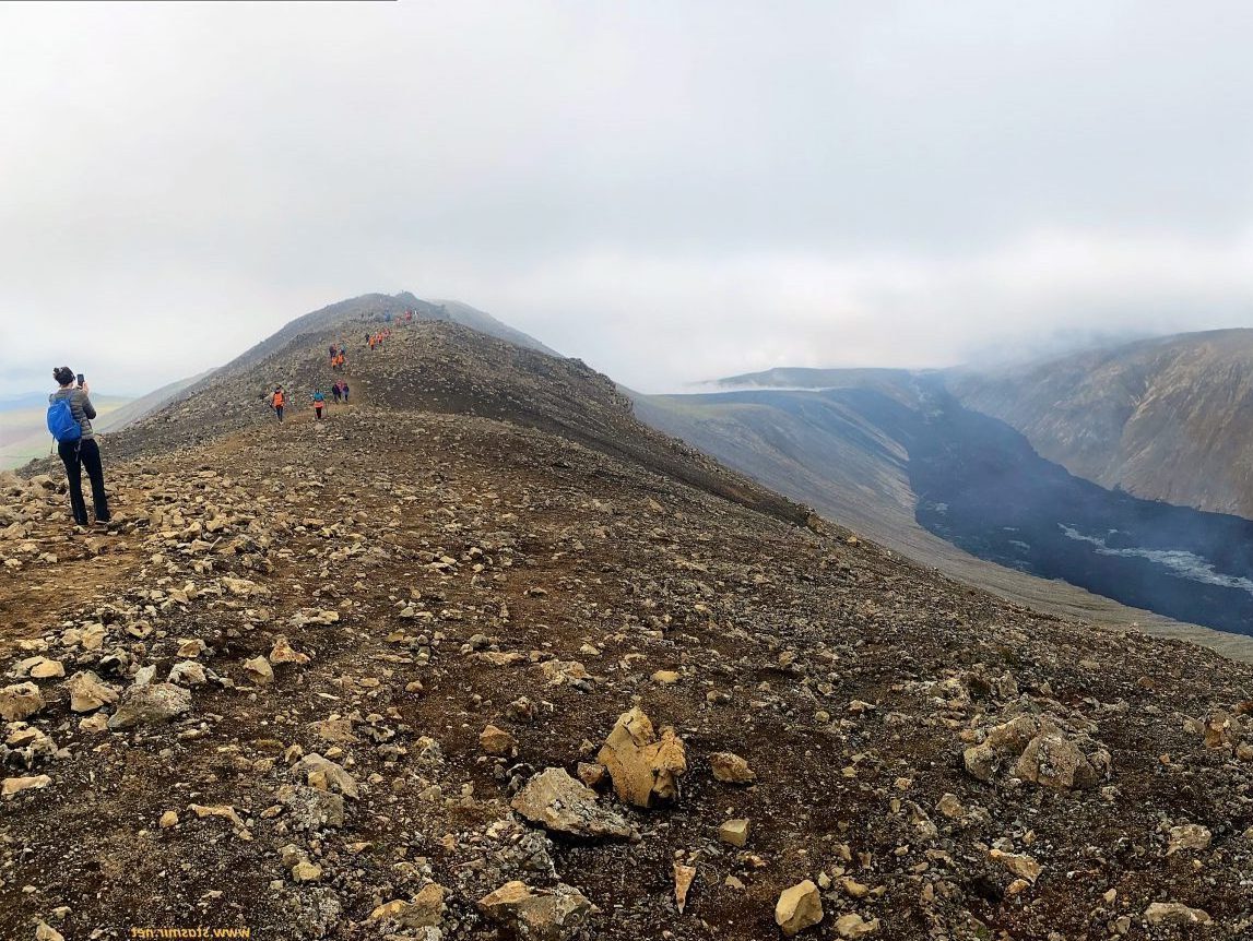 Метавселенная и Вселенная ИсландияMetaverse и Icelandverse