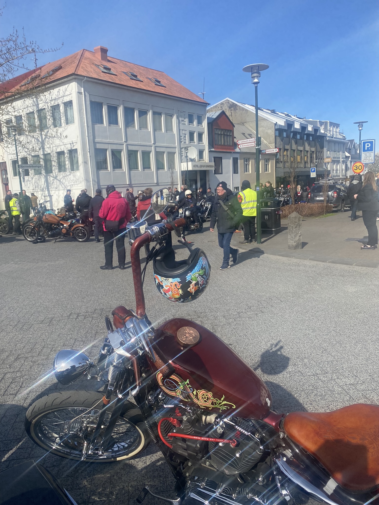 Первомай в исландских сагахНе упоминается